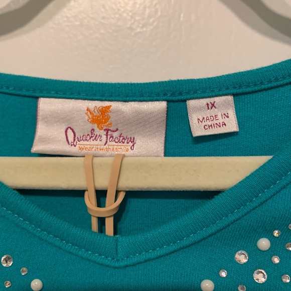Quacker Factory 2-Piece Teal Cropped Set - Picture 3 of 10